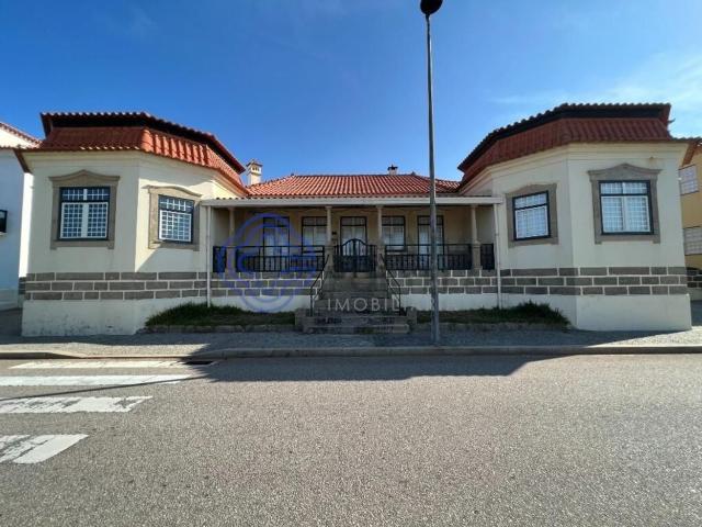 Moradia, São Felix da Marinha