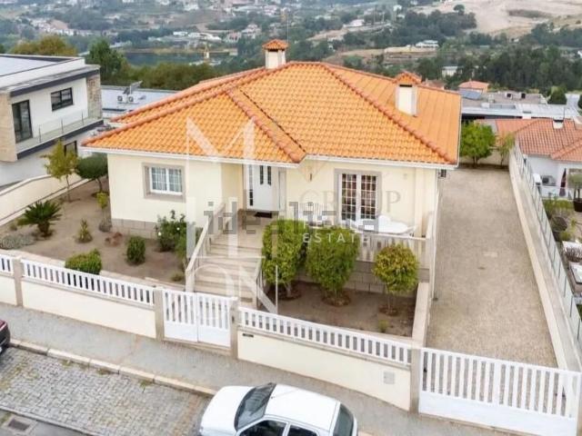 Moradia, Alpendorada Várzea Torrão