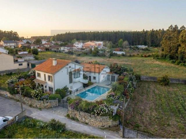 Moradia, São Felix da Marinha