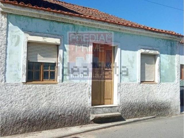Moradia, São João de Loure e Frossos