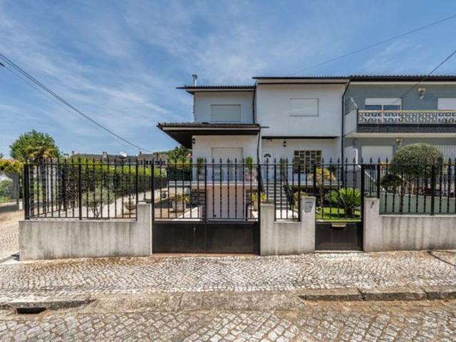 Moradia, São José de São Lázaro e São João do Souto