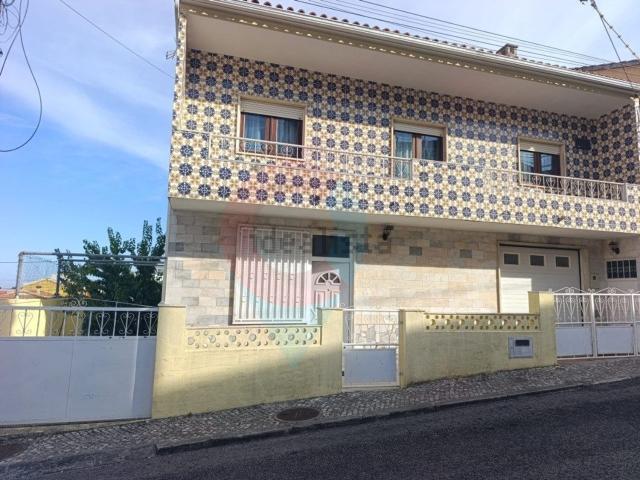 Moradia, São José de São Lázaro e São João do Souto