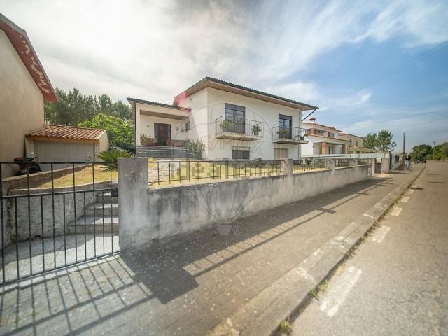 Moradia, São Lourenço do Bairro