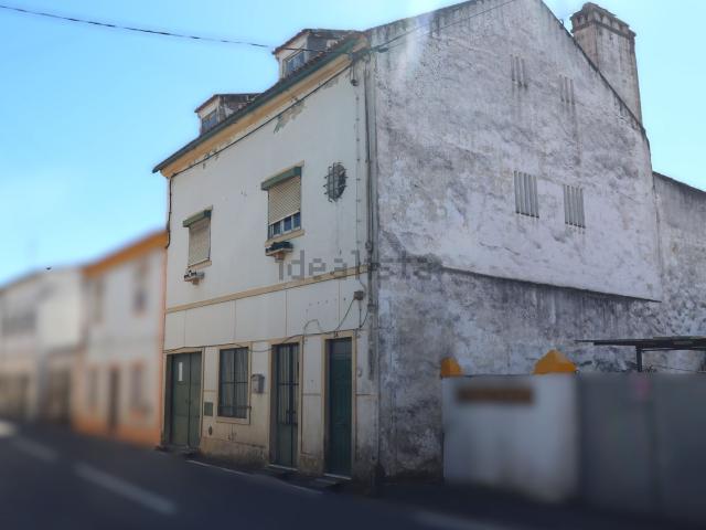 Moradia, São Miguel do Rio Torto e Rossio ao Sul do Tejo
