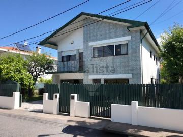 Moradia, São Pedro de Castelões
