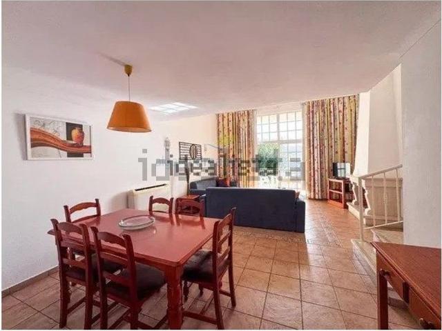 Moradia, São Rafael, Albufeira e Olhos de Água