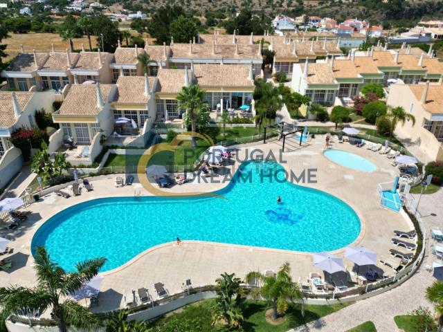 Moradia, São Rafael, Albufeira e Olhos de Água