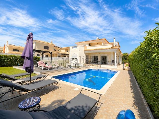 Moradia, São Rafael, Albufeira e Olhos de Água