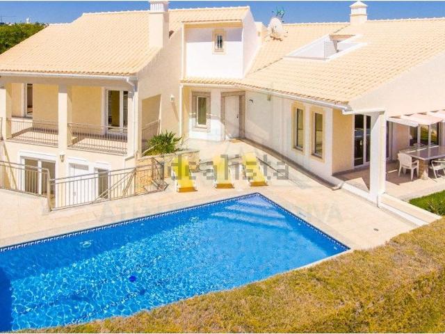 Moradia, São Rafael, Albufeira e Olhos de Água
