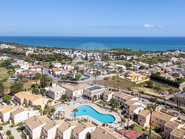 Moradia, São Rafael, Albufeira e Olhos de Água