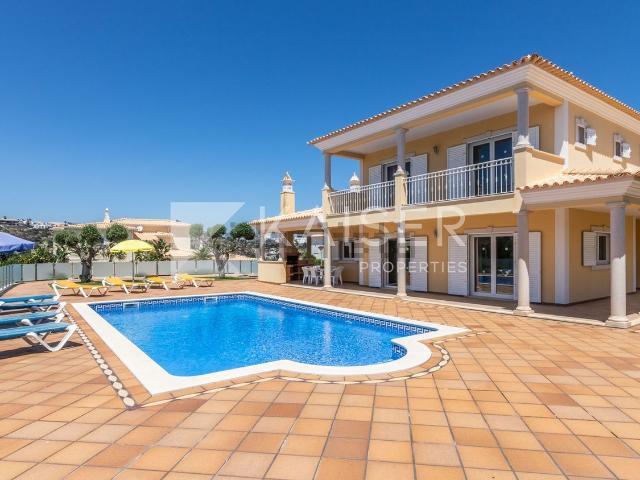 Moradia, São Rafael, Albufeira e Olhos de Água