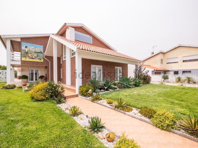Moradia, São Salvador