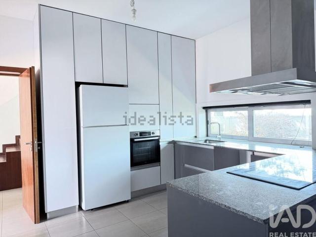 Moradia, São Salvador