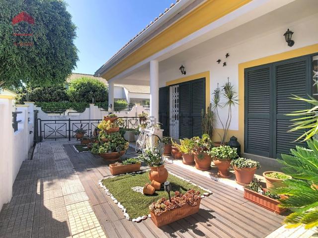 Moradia, São Sebastião
