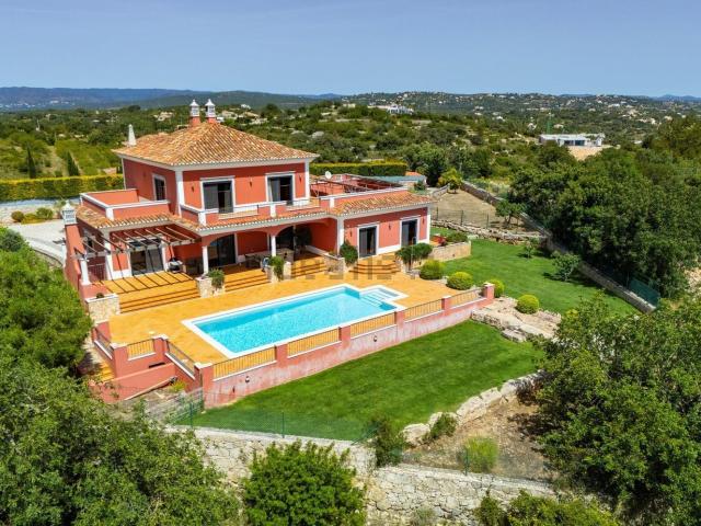 Moradia, São Sebastião