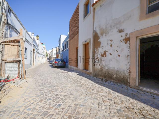 Moradia, São Sebastião
