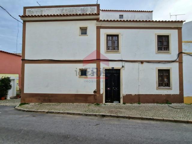 Moradia, São Sebastião