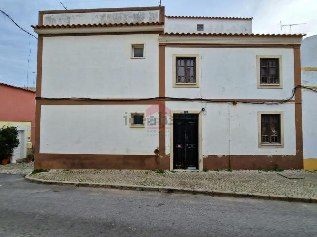 Moradia, São Sebastião