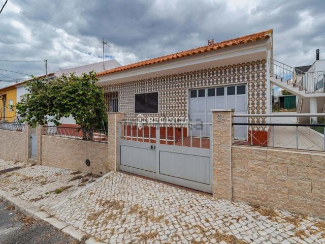 Moradia, Sado