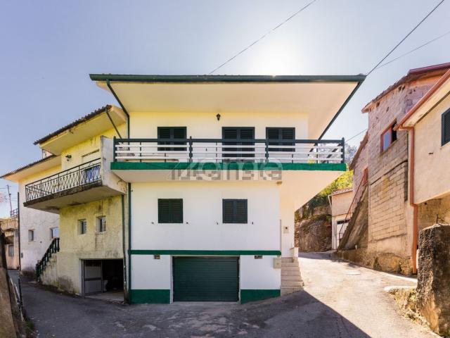 Moradia, Salamonde