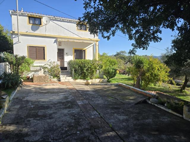 Moradia, Salir