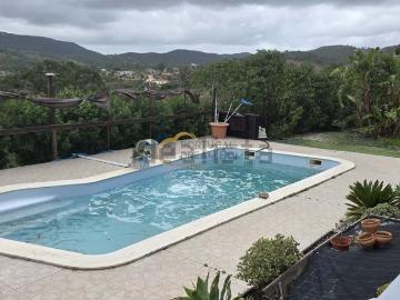 Moradia, Salir