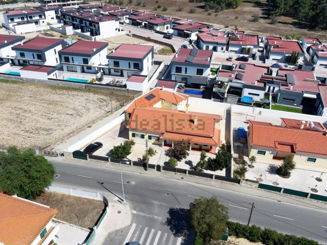 Moradia, Samora Correia