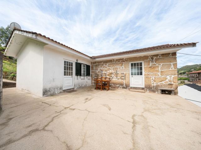 Moradia, Sande e São Lourenço