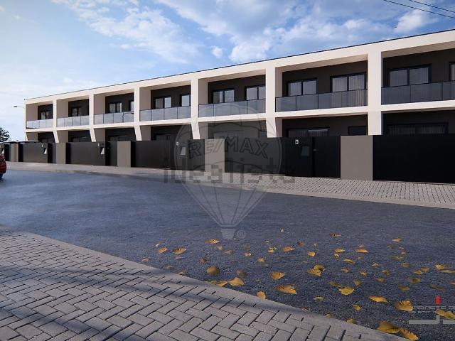 Moradia, Sande Vila Nova