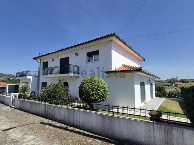 Moradia, Santa Marta de Portuzelo