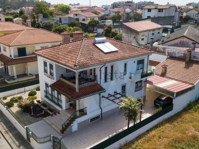 Moradia, Santa Joana