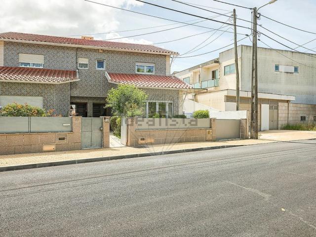 Moradia, Santa Joana