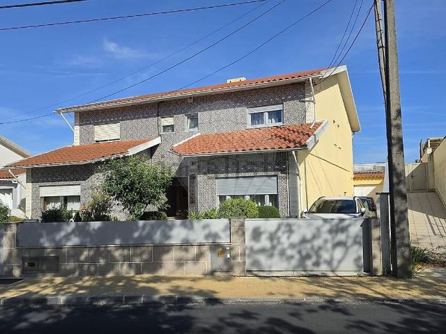 Moradia, Santa Joana