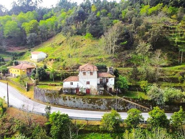 Moradia, Santa Leocádia e Mesquinhata