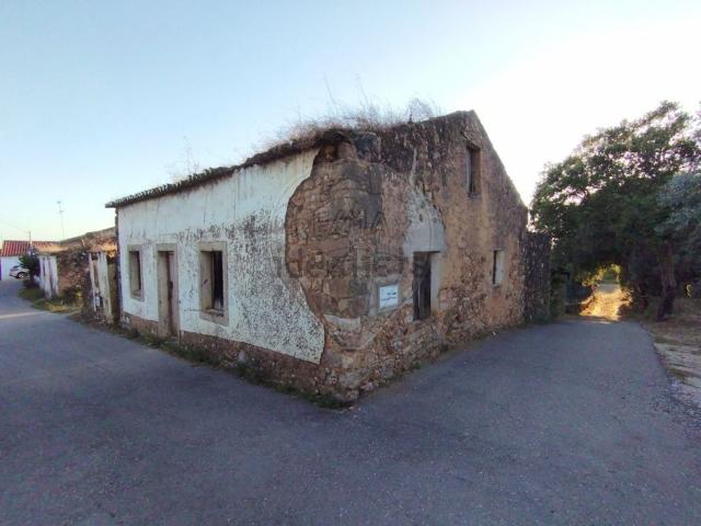 Moradia, Santiago de Montalegre