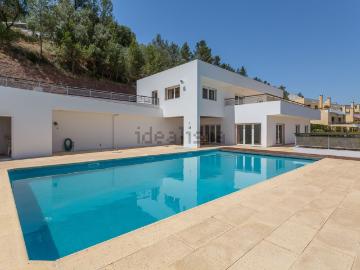 Moradia, Santiago Sesimbra