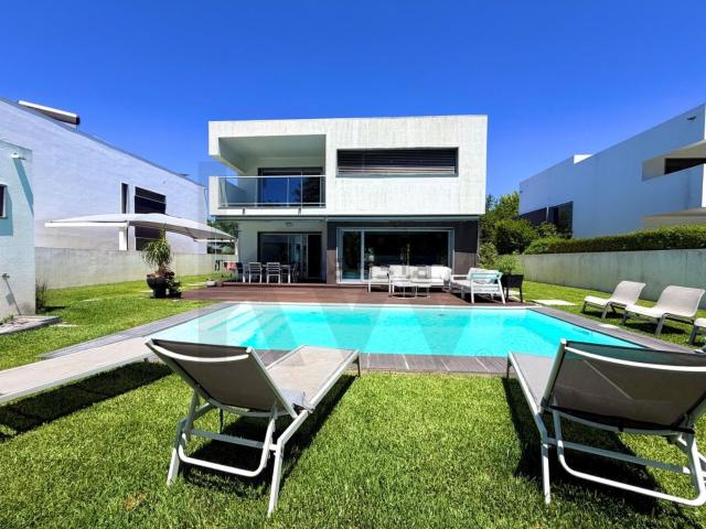 Moradia, Santo António da Charneca