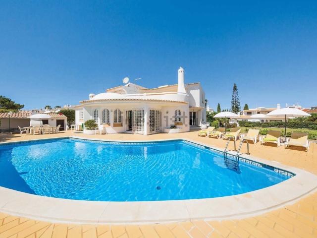 Moradia, Sesmarias, Albufeira e Olhos de Água