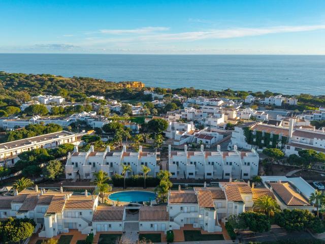 Moradia, Sesmarias, Albufeira e Olhos de Água