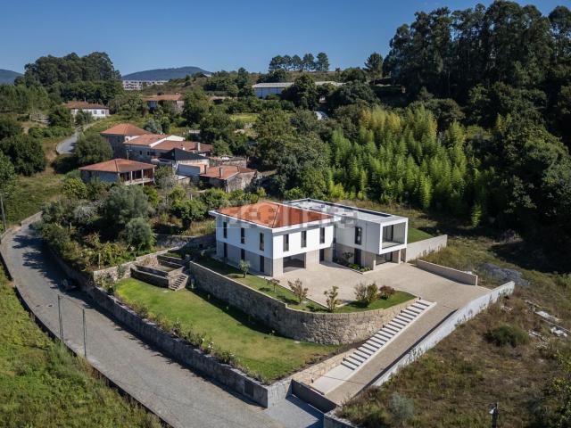 Moradia, Sequeira