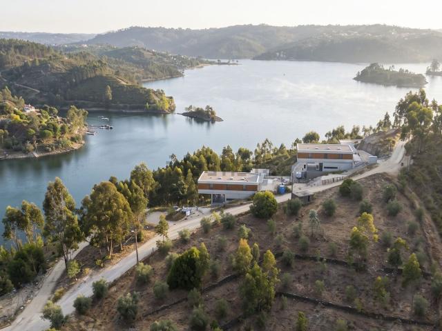 Moradia, Serra