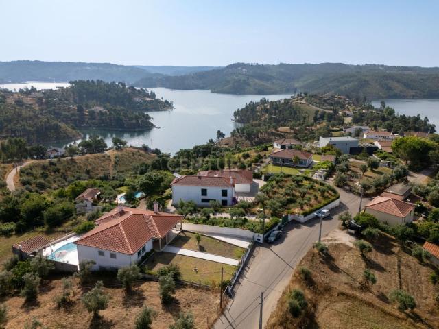 Moradia, Serra