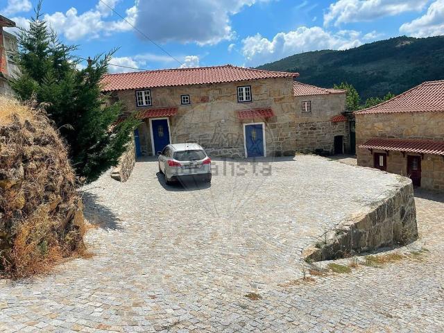 Moradia, Soalhães