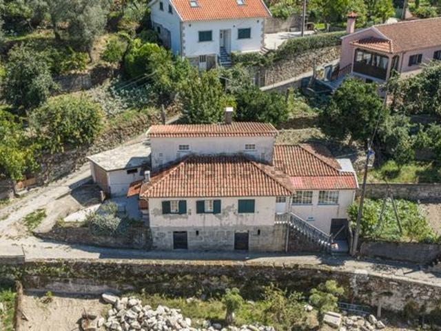 Moradia, Sobradelo da Goma