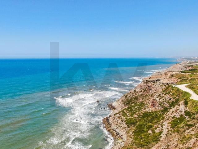 Moradia T4+1 a apenas 15 minutos da Ericeira