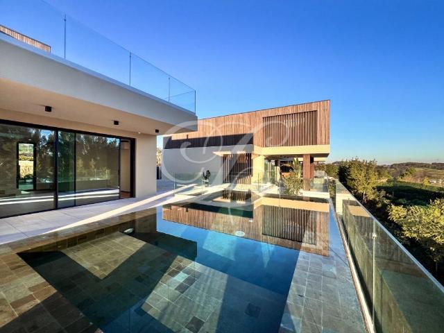Moradia T4+1 c/ piscina | Cascais 329m² Alcabideche