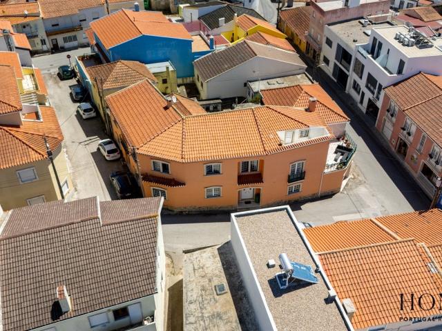 Moradia T4+1 com Garagem a 3 minutos da praia 288m² da Lourinhã e Atalaia