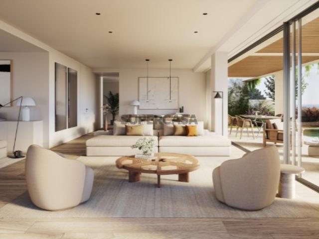 Moradia T4+1 com jardim, piscina Estoril, em Cascais