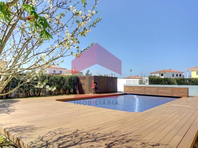 Moradia T4+1 com Piscina