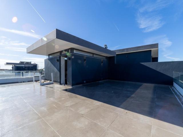 Moradia T4+1 em Condomínio 185m² Rio De Mouro